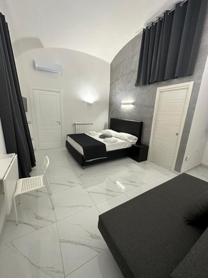 La Casetta - Rooms Сан-Джорджо-а-Кремано Экстерьер фото